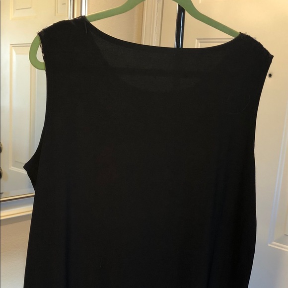 Fabulous Black and White print top - Picture 3 of 4